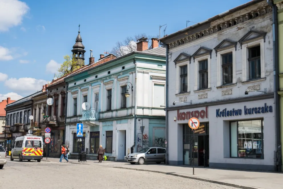 Kolejna kamienica na sądeckim rynku przestanie straszyć?