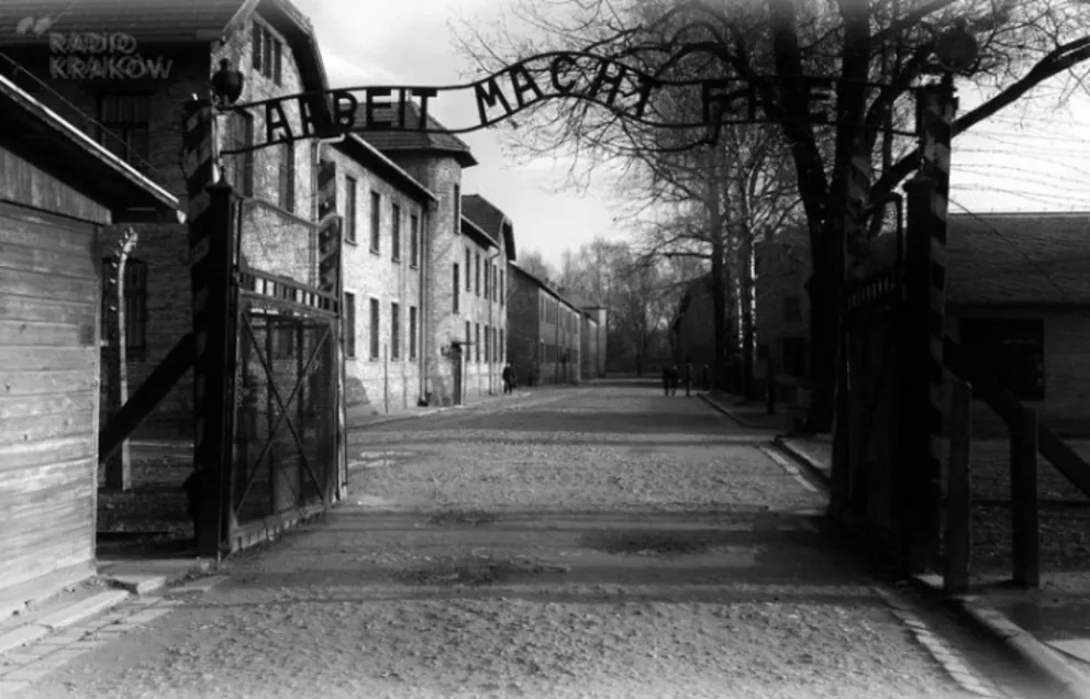 Krakowski sąd zajmie się Amerykaninem oskarżonym o kradzież w b. Auschwitz