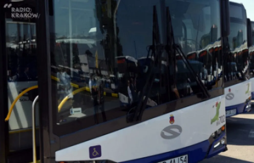 W krakowskiej komunikacji miejskiej o 80-90 proc. mniej pasażerów