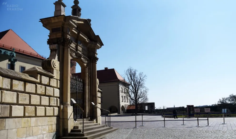 Katedra Wawelska dostępna dla wiernych tylko rano, tylko dla 5 osób równocześnie