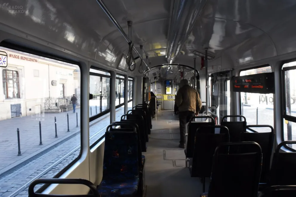 Od poniedziałku więcej tramwajów i autobusów, nowa linia w rejonie Szpitala Uniwersyteckiego
