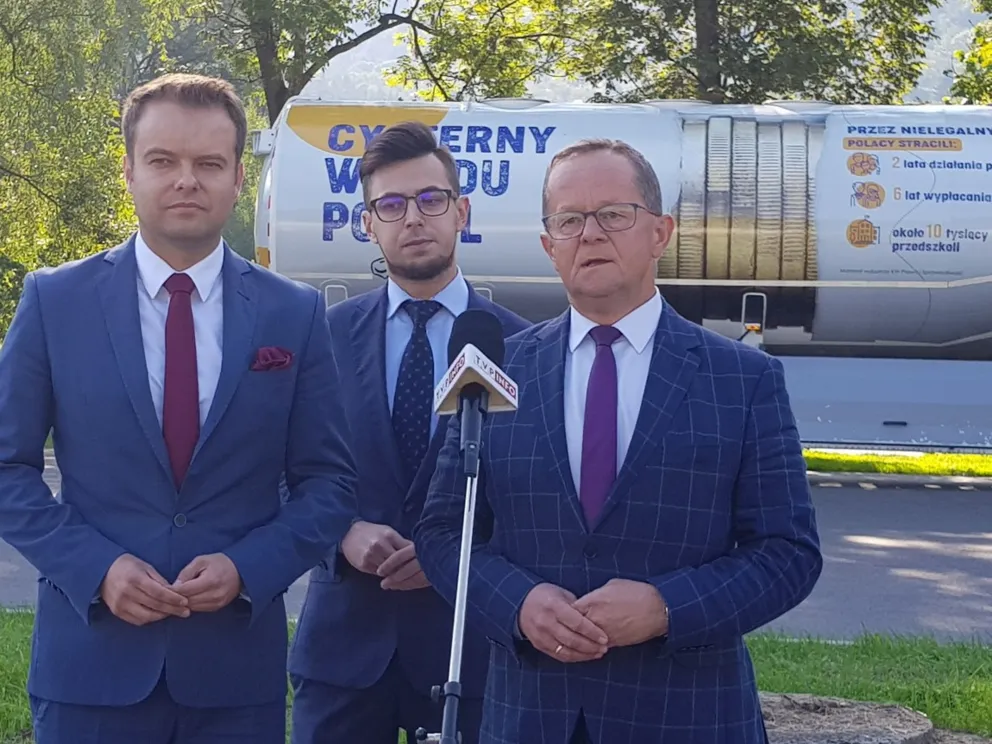 "Cysterny wstydu"  dotarły do chrzanowskiego okręgu wyborczego