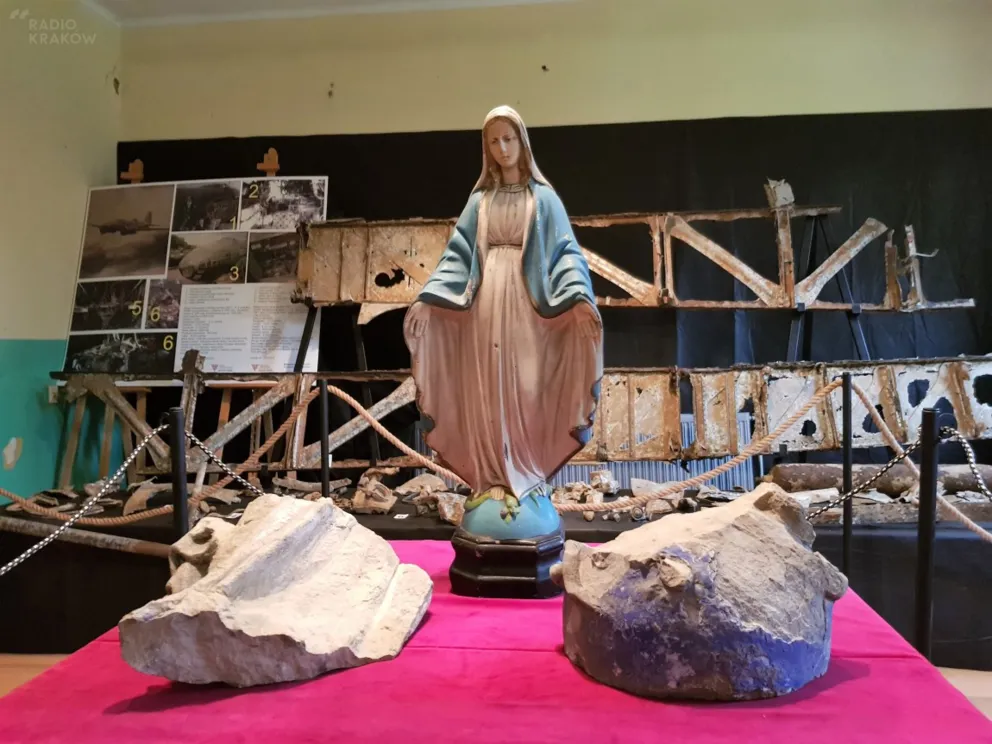 Po blisko 80. latach odnaleziono fragmenty zniszczonej przez Niemców kapliczki z Babic koło Oświęcimia 