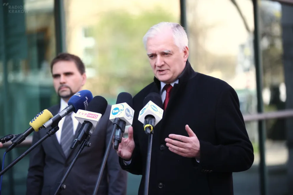 J. Gowin zwróci się o odznaczenia państwowe dla zespołu, który opracował polski test na koronawirusa