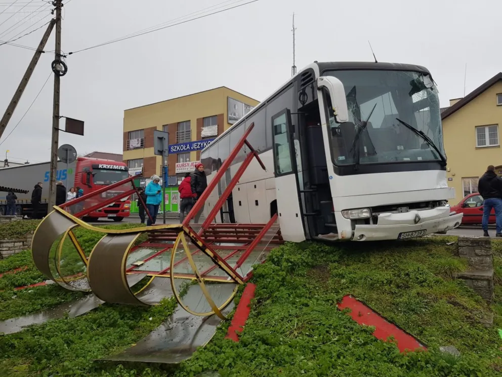 Gołoledź w Małopolsce. Wypadek za wypadkiem