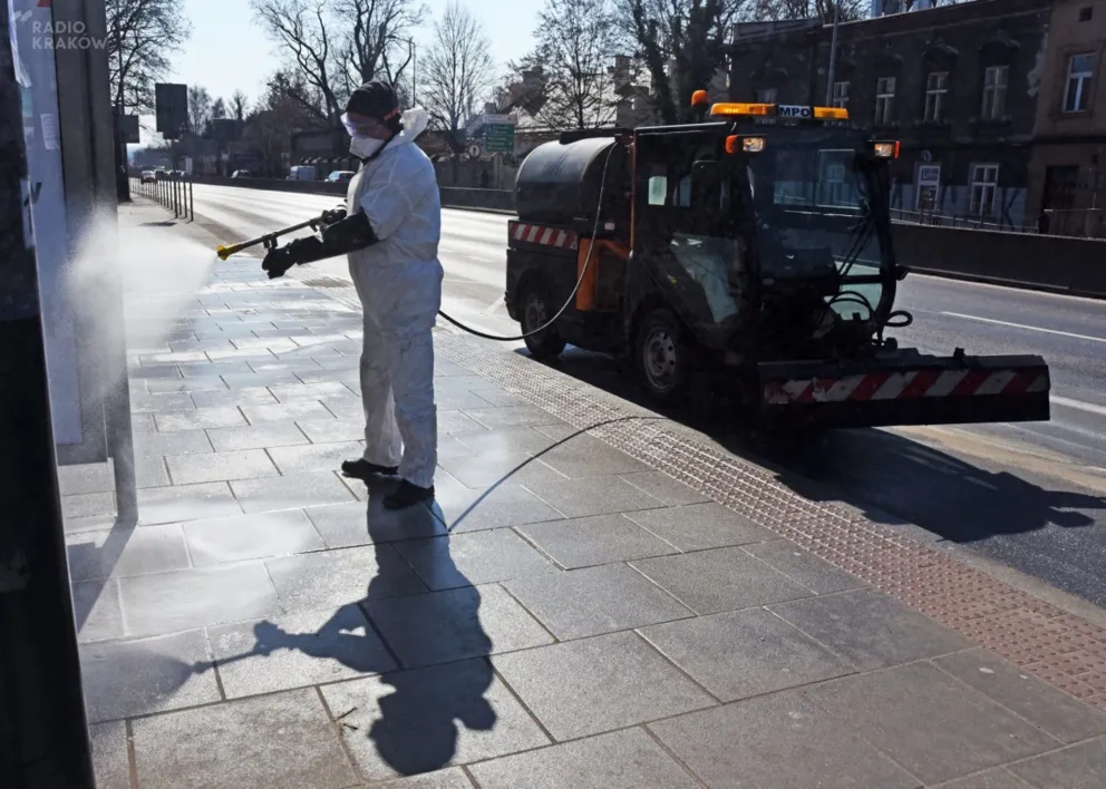 Kraków: Naukowcy potwierdzają: dezynfekcja miasta przynosi efekty