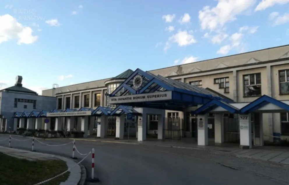 Szpital dziecięcy w Prokocimiu wznawia pracę poradni, działa OIOM