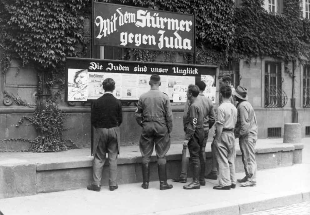 Muzeum Auschwitz apeluje do Amazona: usuńcie książki z nazistowską propagandą