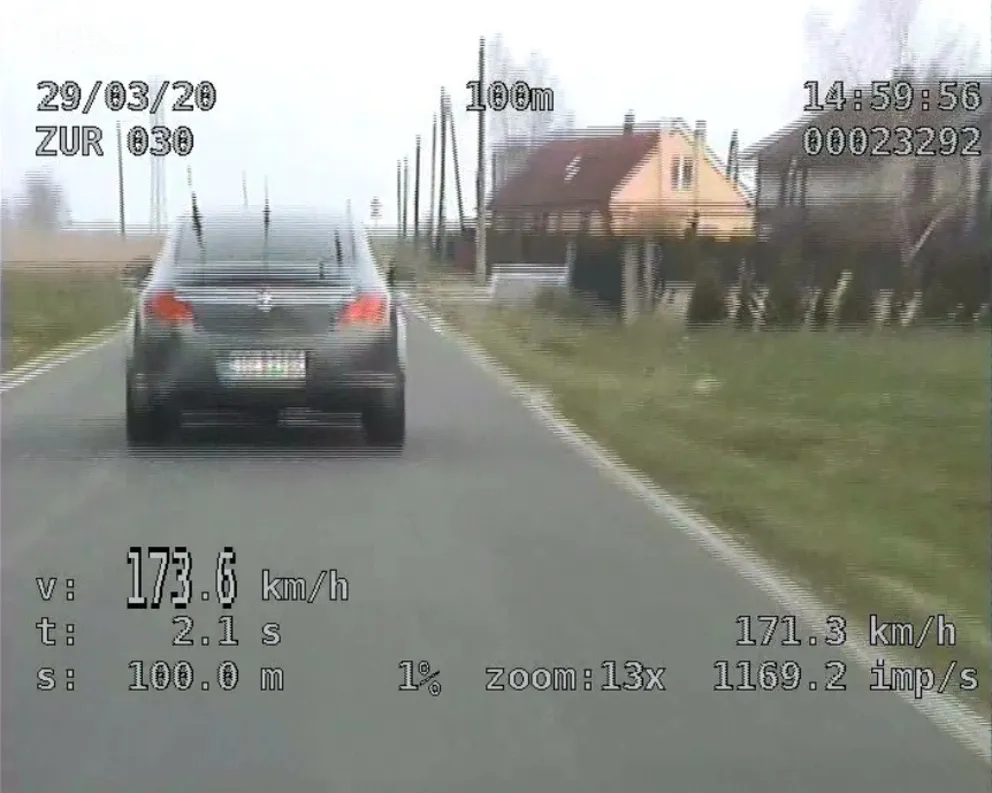 Oświęcimscy policjanci ujęli pirata drogowego... z dożywotnim zakazem kierowania