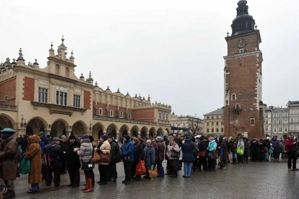 20. wigilia dla bezdomnych i potrzebujących na Rynku w Krakowie, fot. Marek Lasyk