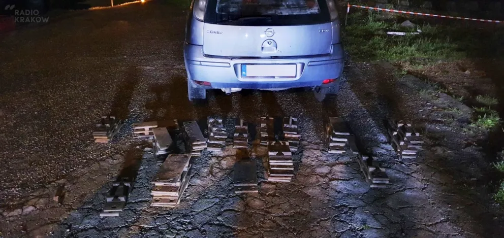 Chełmek: Zatrzymano złodziei infrastruktury kolejowej