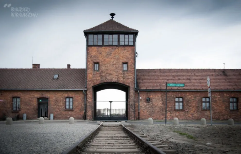 Do Muzeum Auschwitz-Birkenau zgłaszają się chętni do pomocy 13-latkowi z Nigerii