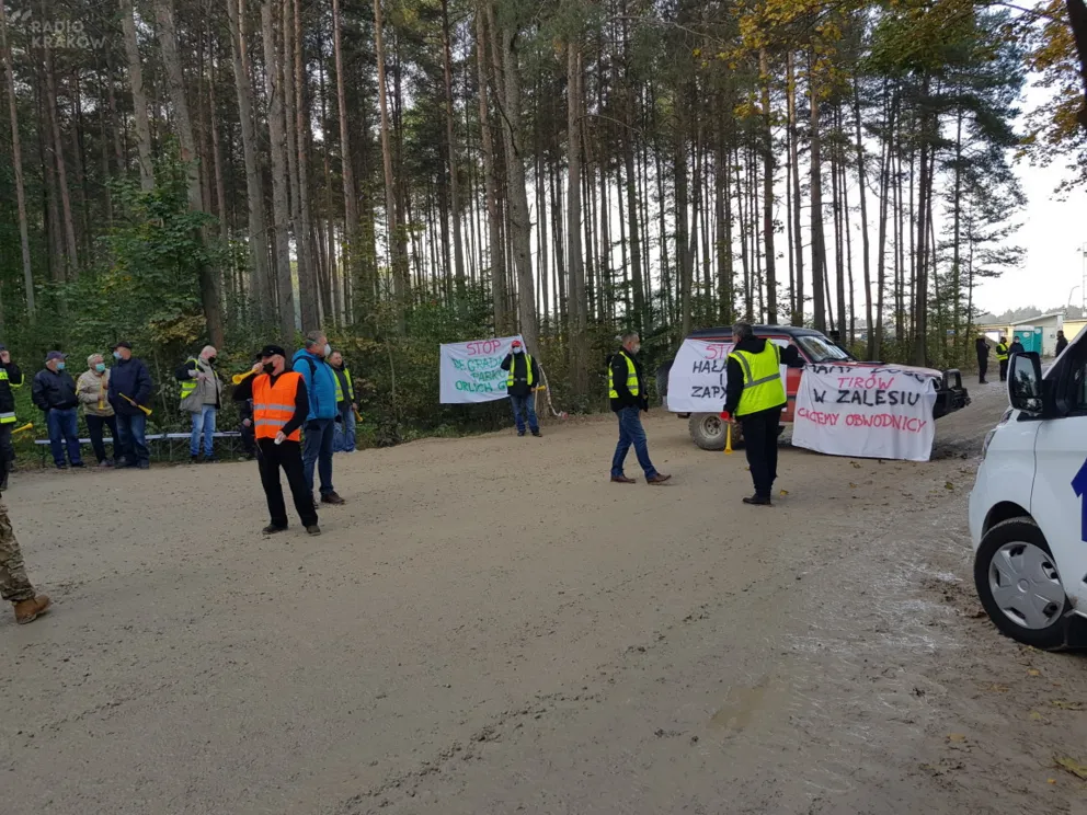 Mieszkańcy okolicznych miejscowości protestują przeciwko wydobyciu w kopalni dolomitu w Jaroszowcu