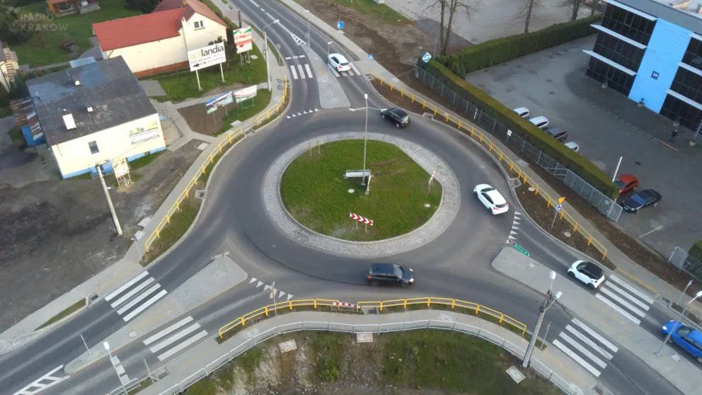 Zakończyła się budowa ronda w Wadowicach w ciągu DK 52