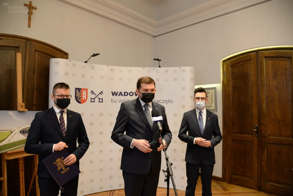 Kolejne gminy odebrały czeki potwierdzające przyznanie dotacji z Funduszy Inwestycji Lokalnych