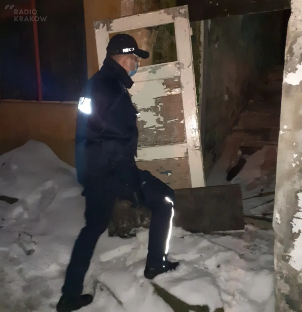 Oświęcim: bezdomni w stanie wychłodzenia trafili do szpitala