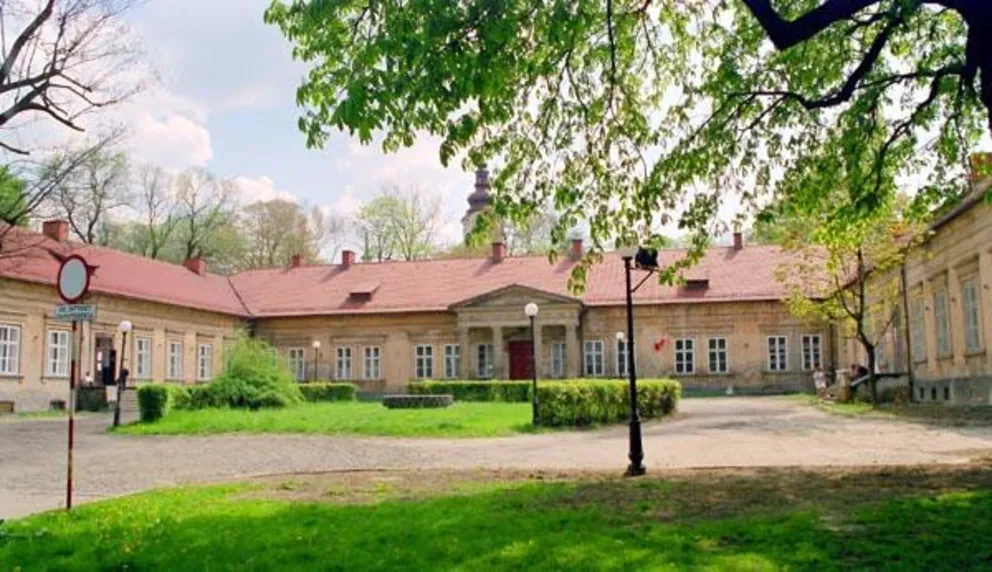 Andrychów: wszystko gotowe, by ruszyła rewitalizacja pałacu Bobrowskich