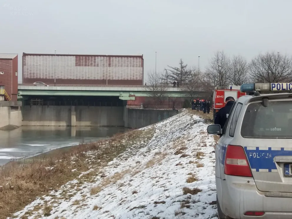 Akcja służb w rejonie stopnia Dąbie w Krakowie