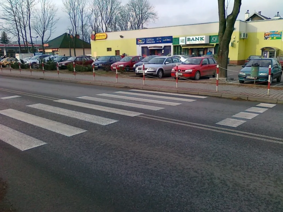Przejście w Gorlicach - prawdziwy tor przeszkód dla pieszych