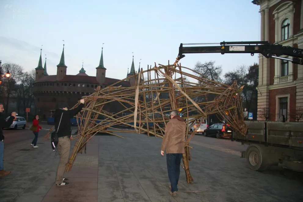 Minotaur w Krakowie. Akcja Akademii Sztuk Pięknych/fot: prof. Zbigniew Bajek