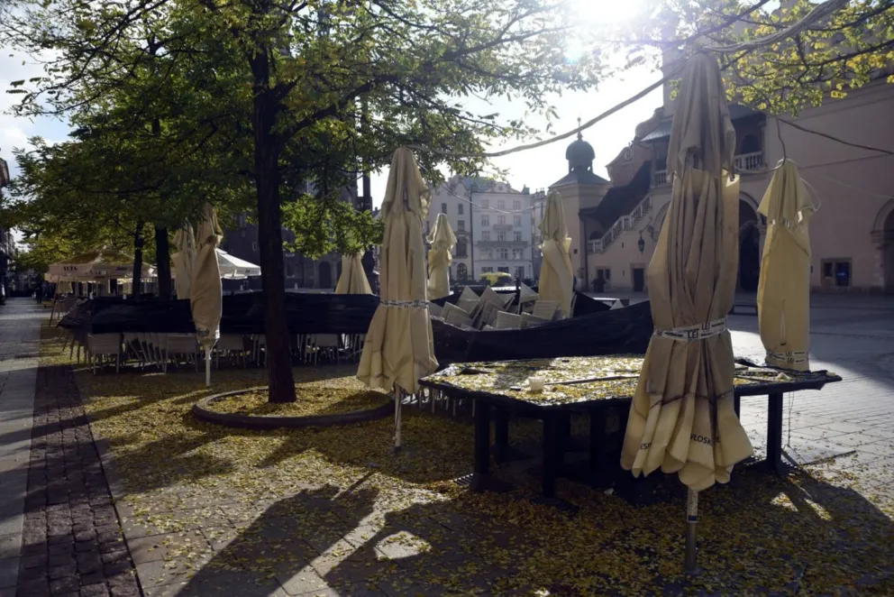 Kiedy znów usiądziemy w restauracyjnych ogródkach?