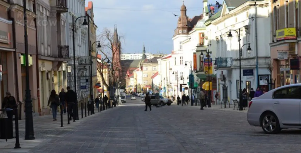 Na Krakowskiej pękają fugi