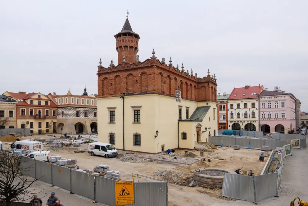 Remont płyty tarnowskiego rynku. Etap: listopad 2019