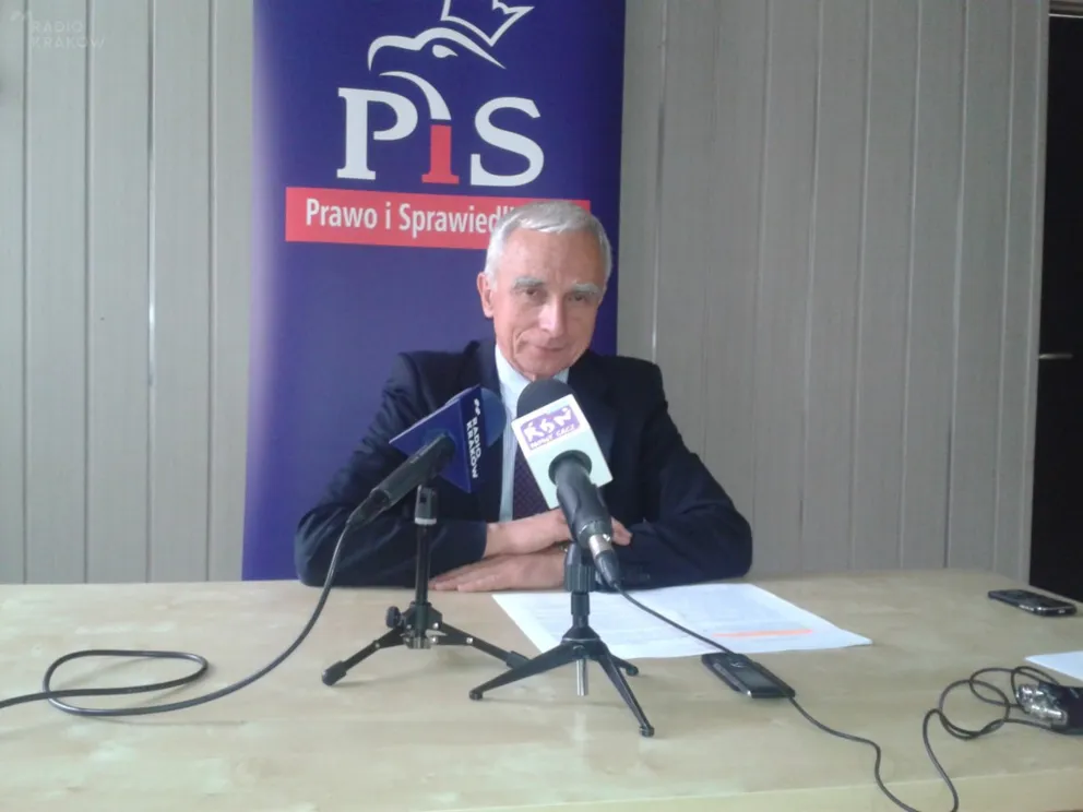 Piotr Naimski: "Premier Kopacz wywiera presję na wykonawcach Gazoportu, żeby sobie zrobić zdjęcie"